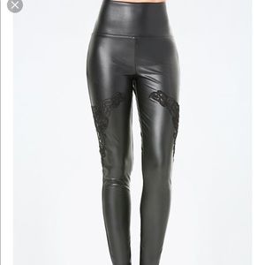 Bebe leggings